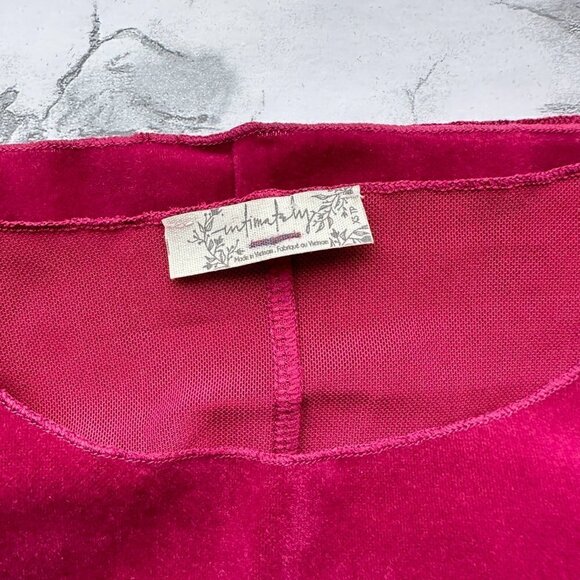 NWOT Free People Flocked Long-Sleeve in Dark Rhubarb Woman’s Size Small - Picture 4 of 4
